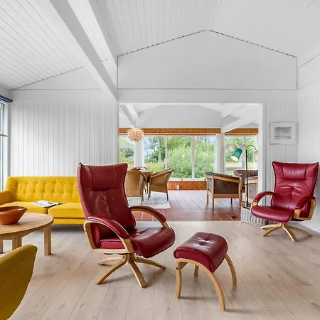 3 Bedroom Lovely In *